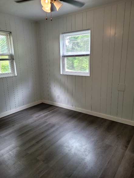 Building Photo - 218 Morning Dr