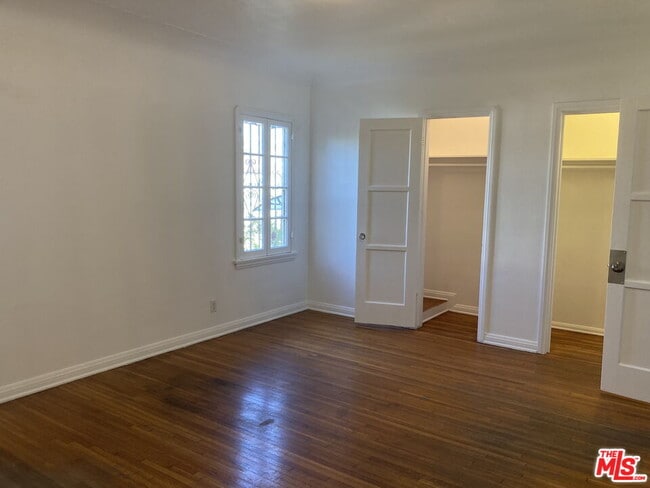 Building Photo - 1045 S Crescent Heights Blvd