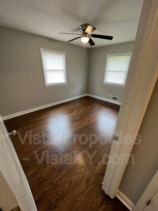 Building Photo - 2512 Accasia Dr