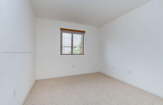 Building Photo - 2241 SE 26th Ln