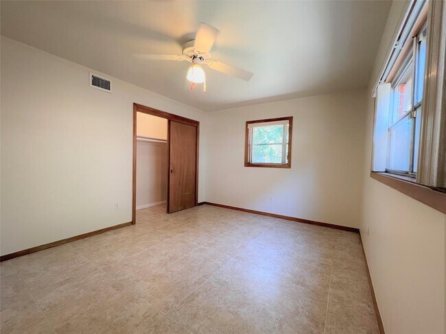 Building Photo - 11756 Taylorcrest Rd