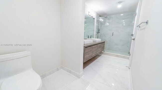 Building Photo - 400 Sunny Isles Blvd