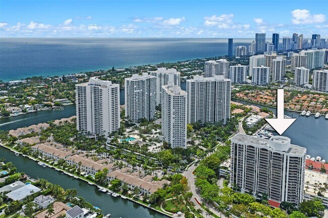 Building Photo - 3640 Yacht Club Dr