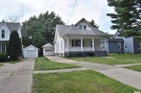 Building Photo - 705 SW 2nd Ave