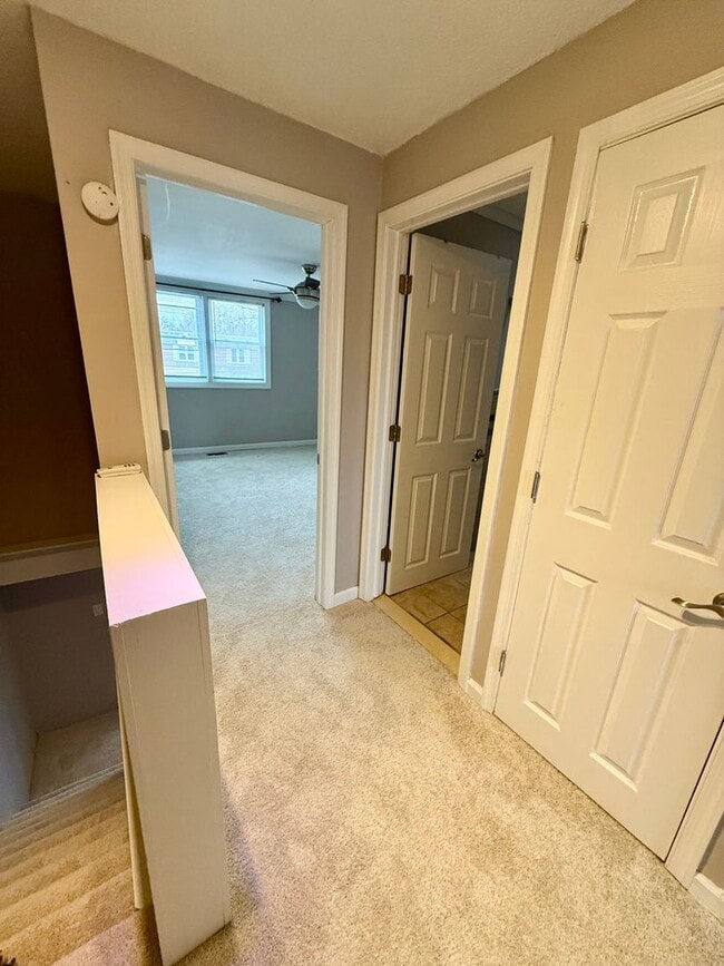 Building Photo - 3 bed 1 bath