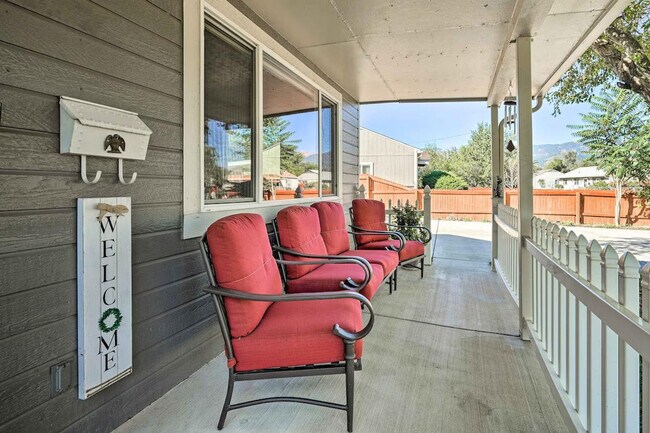 Building Photo - 1217 Falcon Ave