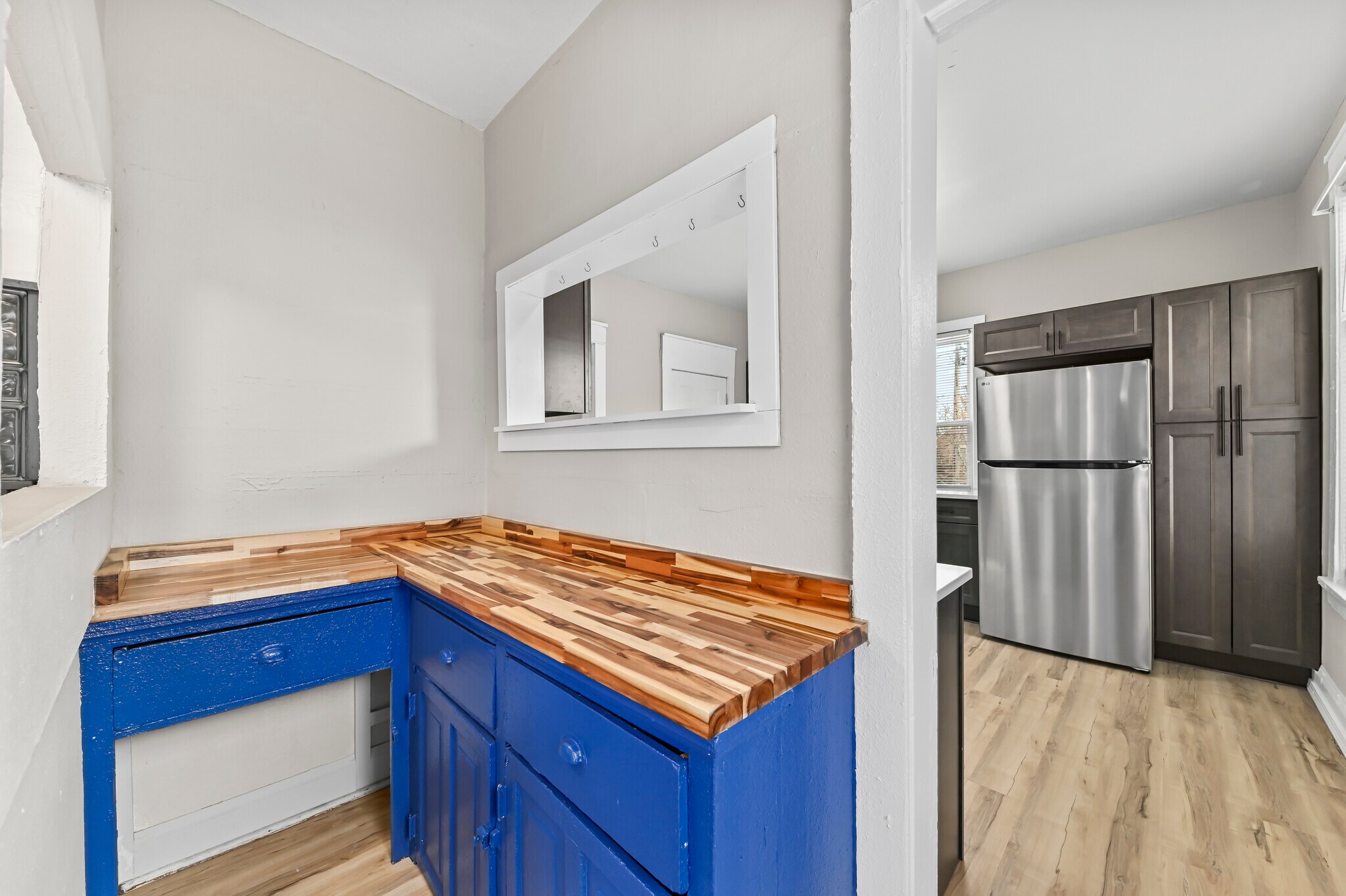 Building Photo - 2332 N Holton St