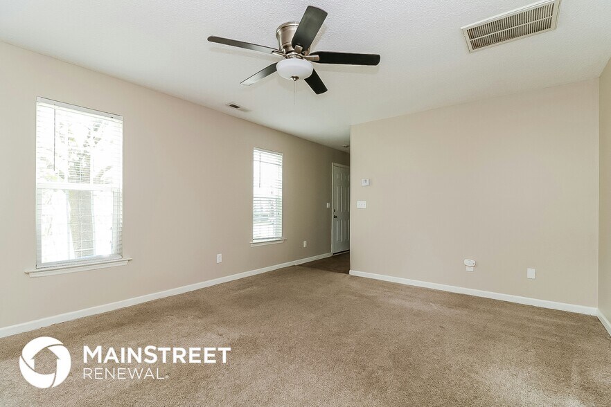 Building Photo - 2925 Dandridge Dr