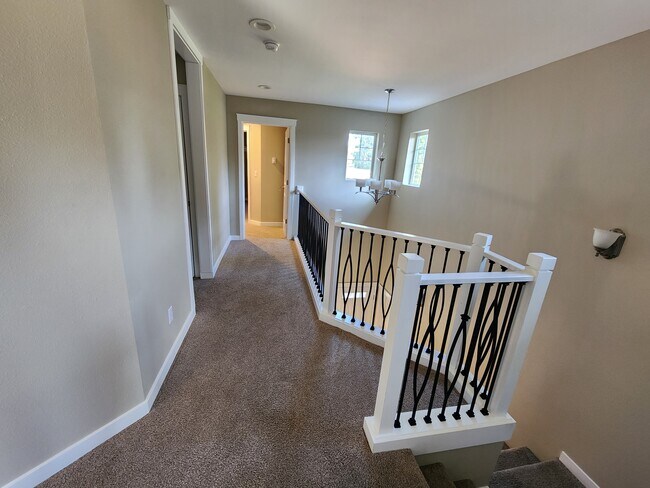 Building Photo - 958 152nd St E