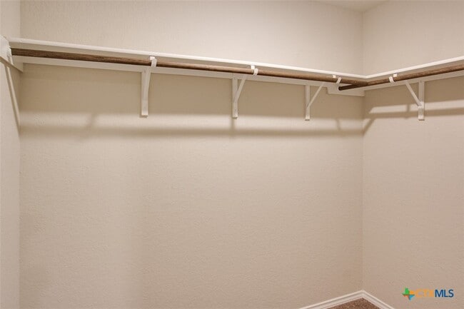 Building Photo - 1915 Chiffchaff