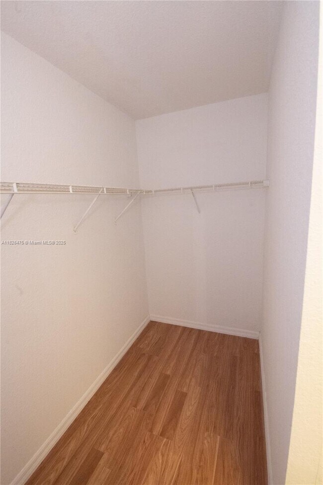 Building Photo - 3883 Coral Tree Cir