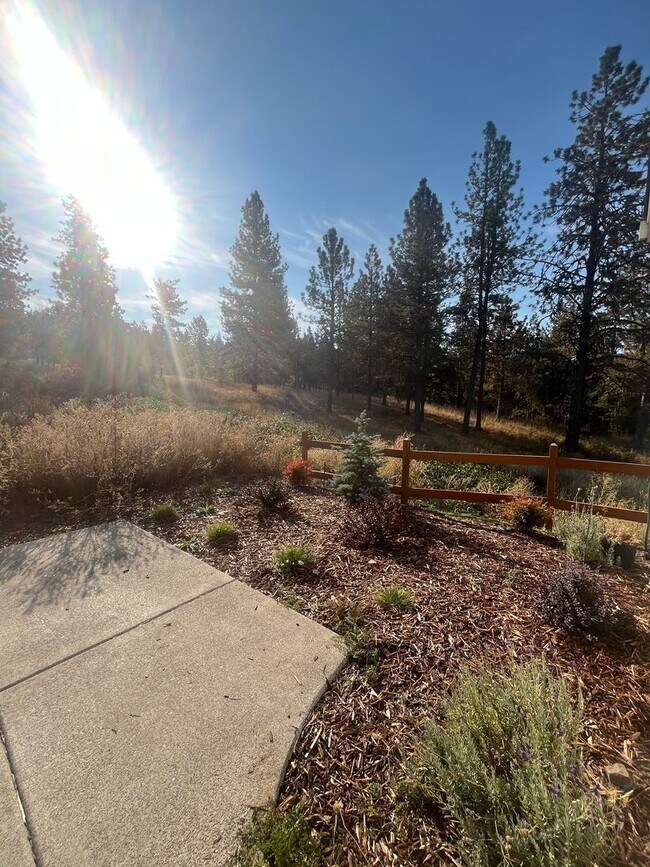 Building Photo - 3-Bedroom 2-Bathroom home in Lowell