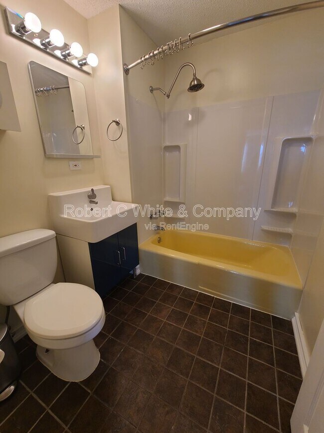 Building Photo - 12 Stony Brook Dr