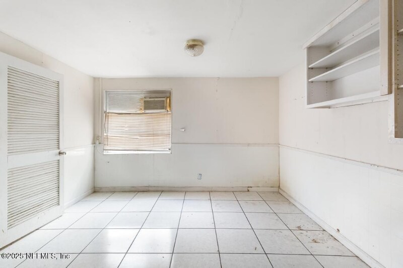 Building Photo - 2892 Gilmore St