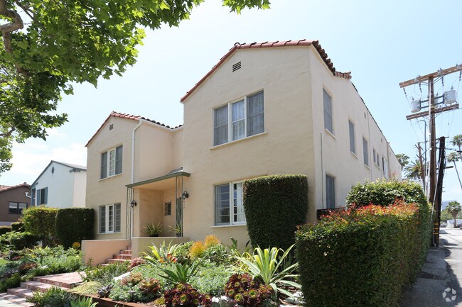 Building Photo - 419 S Oakhurst Dr