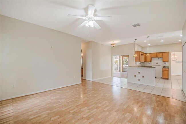 Building Photo - 603 Pinehurst Ct
