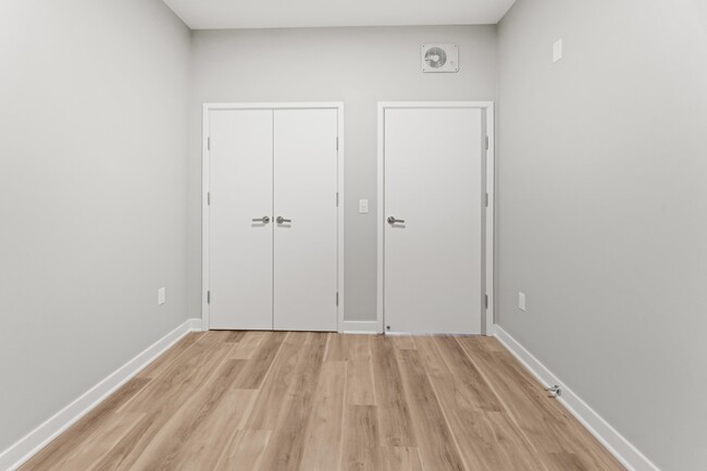 Building Photo - 475 Communipaw Ave