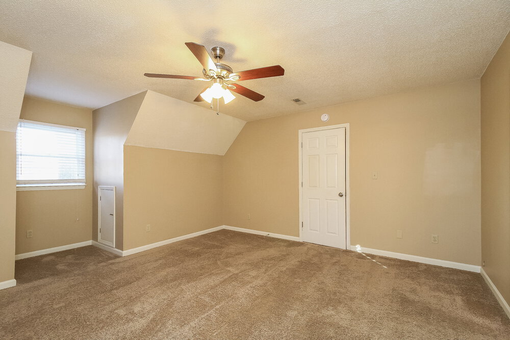 Building Photo - 3112 Hickory Ridge Dr