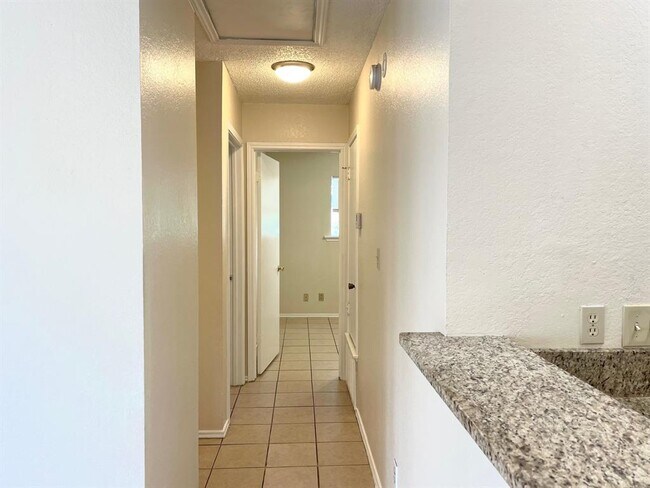 Building Photo - 16037 Fitchburg Cir