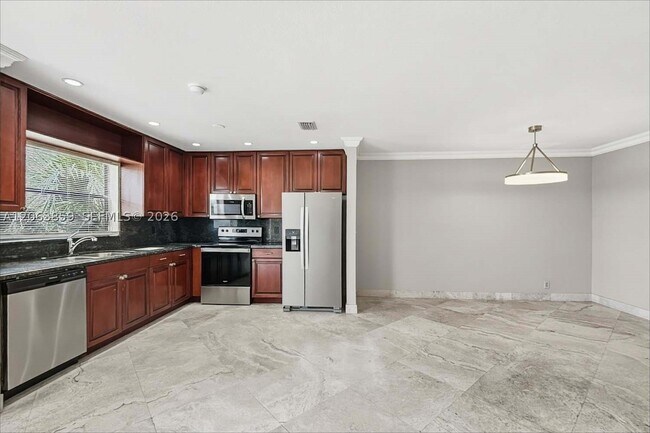 Building Photo - 5818 Northpointe Ln