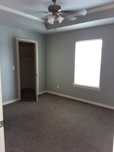 Building Photo - 4076 W Santa Maria Ln