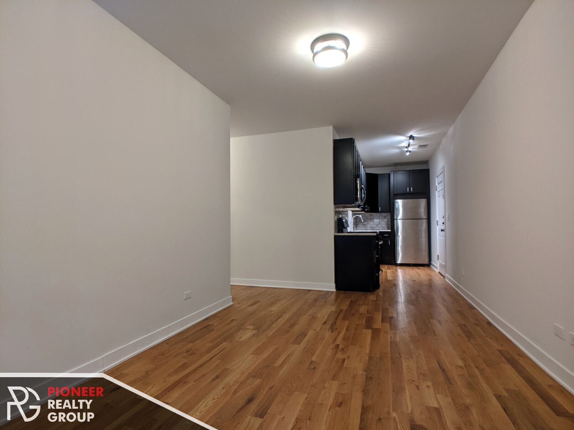 Building Photo - 2203 W Eastwood Ave