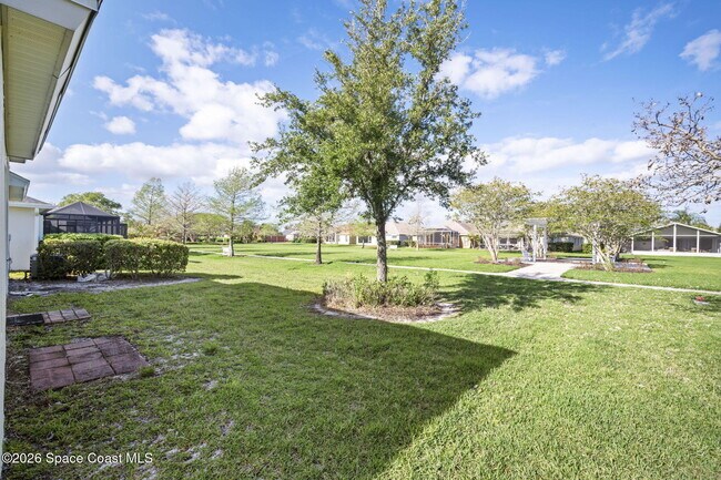 Building Photo - 6924 Renshaw Dr