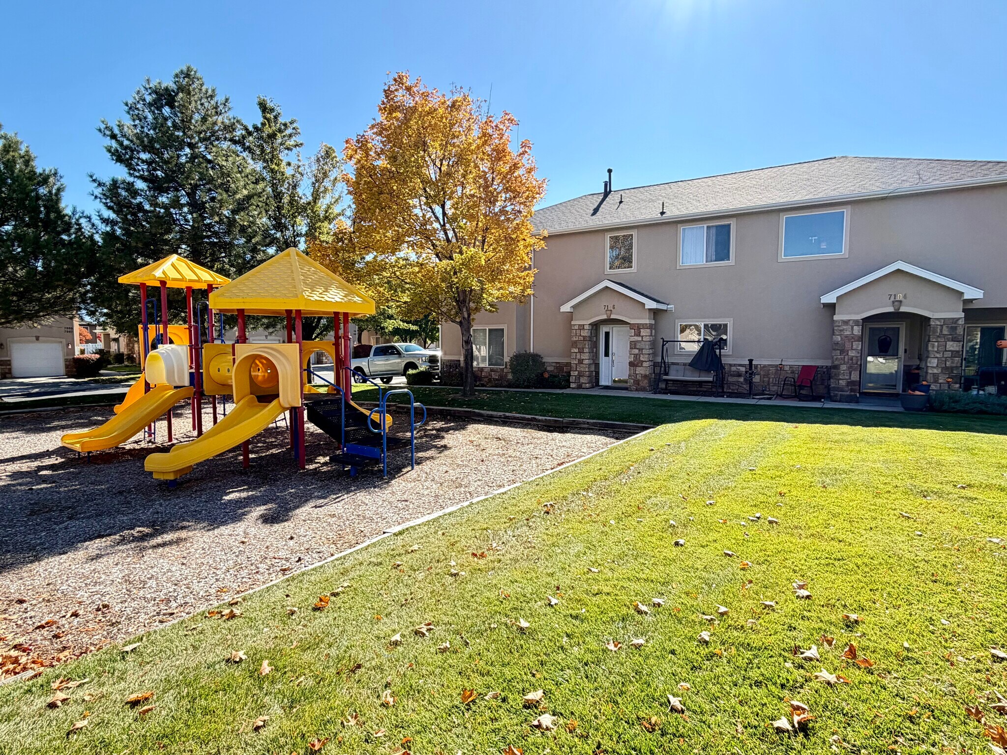 Building Photo - 7106 S Brittany Town Dr