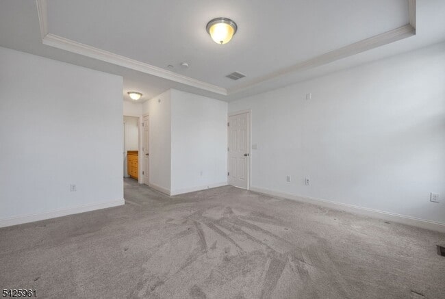 Building Photo - 63 Autumn Way