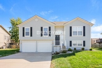 Building Photo - 809 Canter St