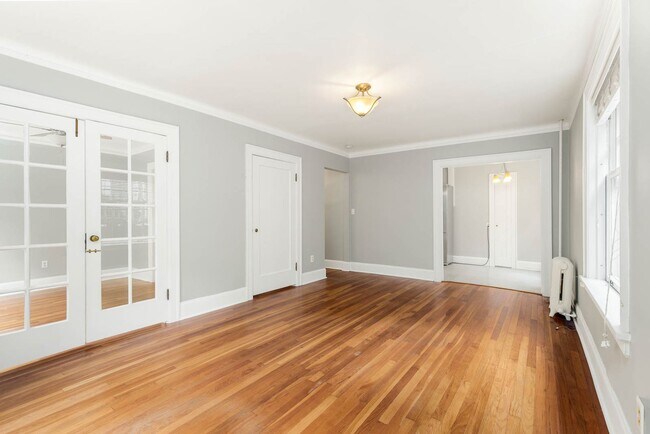 Building Photo - 321 Boylston Ave E