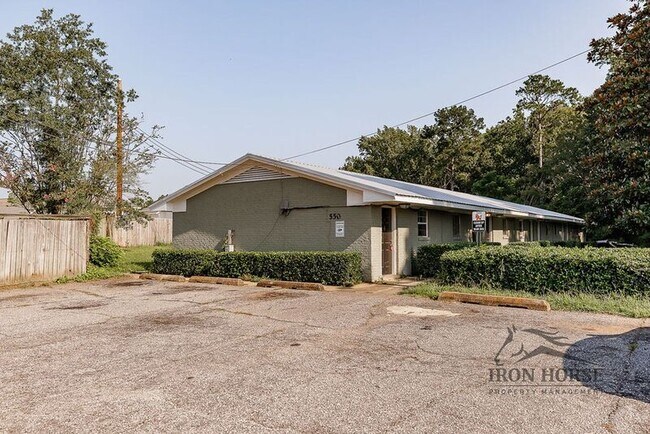 Building Photo - 550 Macon Hwy