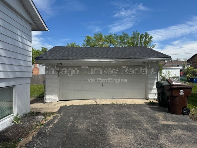 Building Photo - 43 N Walnut Ln