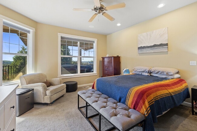 Building Photo - Beautiful, 5-Bedroom, Spacious, Damascus Home with Incredible Views