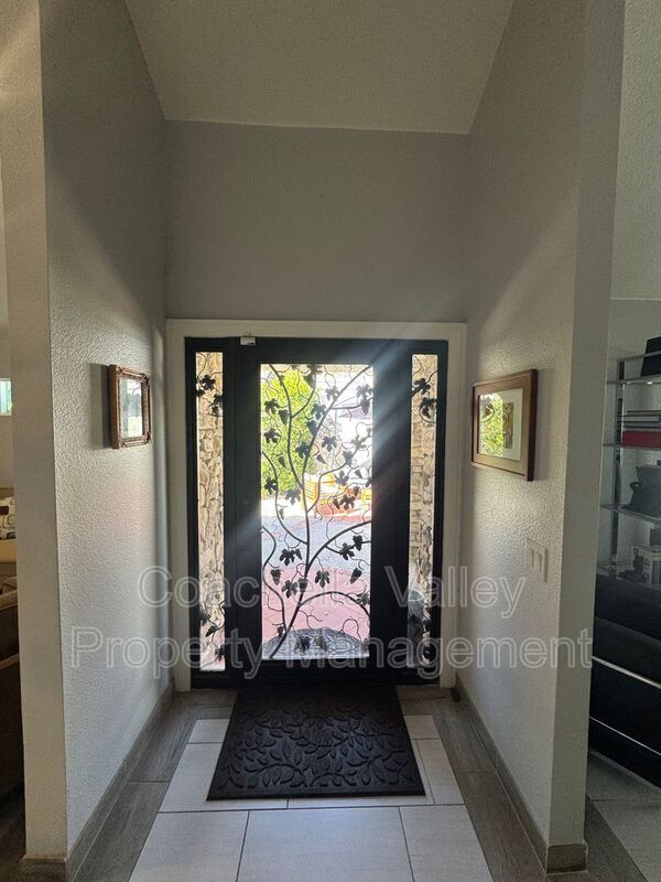 Building Photo - 43584 Via Magellan Dr