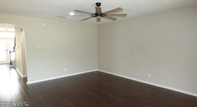 Building Photo - 83117 Purple Martin Dr