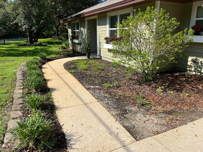 Building Photo - 16 Mariners Ln