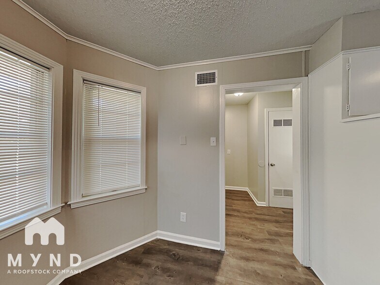 Building Photo - 5160 Rolling Meadows Dr