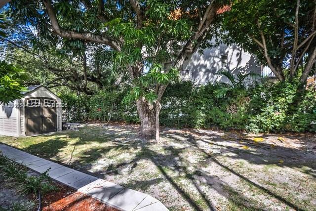 Building Photo - 47 Sidonia Ave