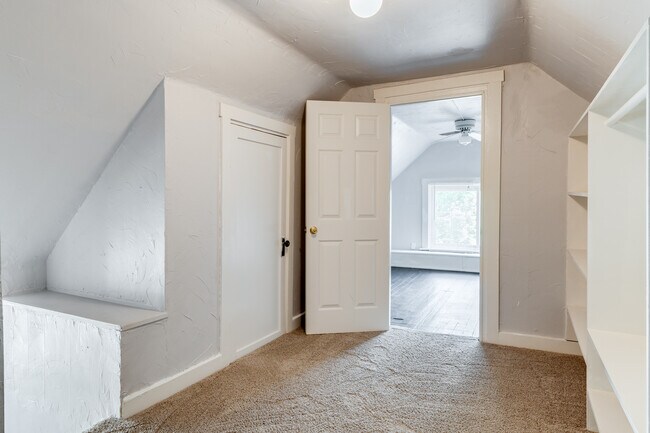 Building Photo - 2217 Jefferson Ave
