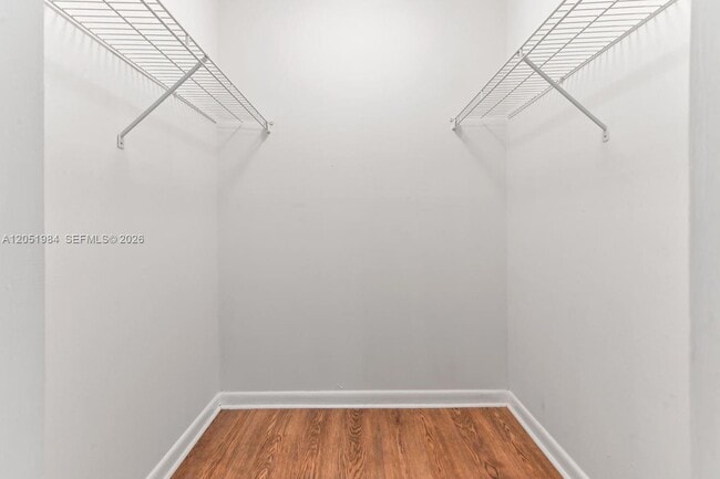 Building Photo - 10789 N Military Trl