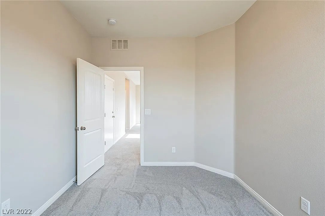 Building Photo - 8688 Vondel Park St