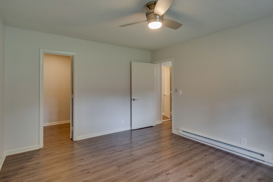 Building Photo - 2601 Hillsboro Pike