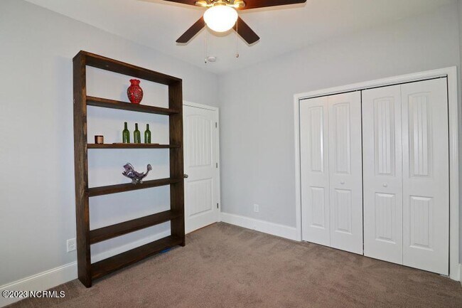 Building Photo - 2 Sawmill Ct