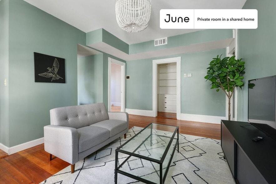 Building Photo - Room in Shared 4 bed/1 bath home in Inman Square