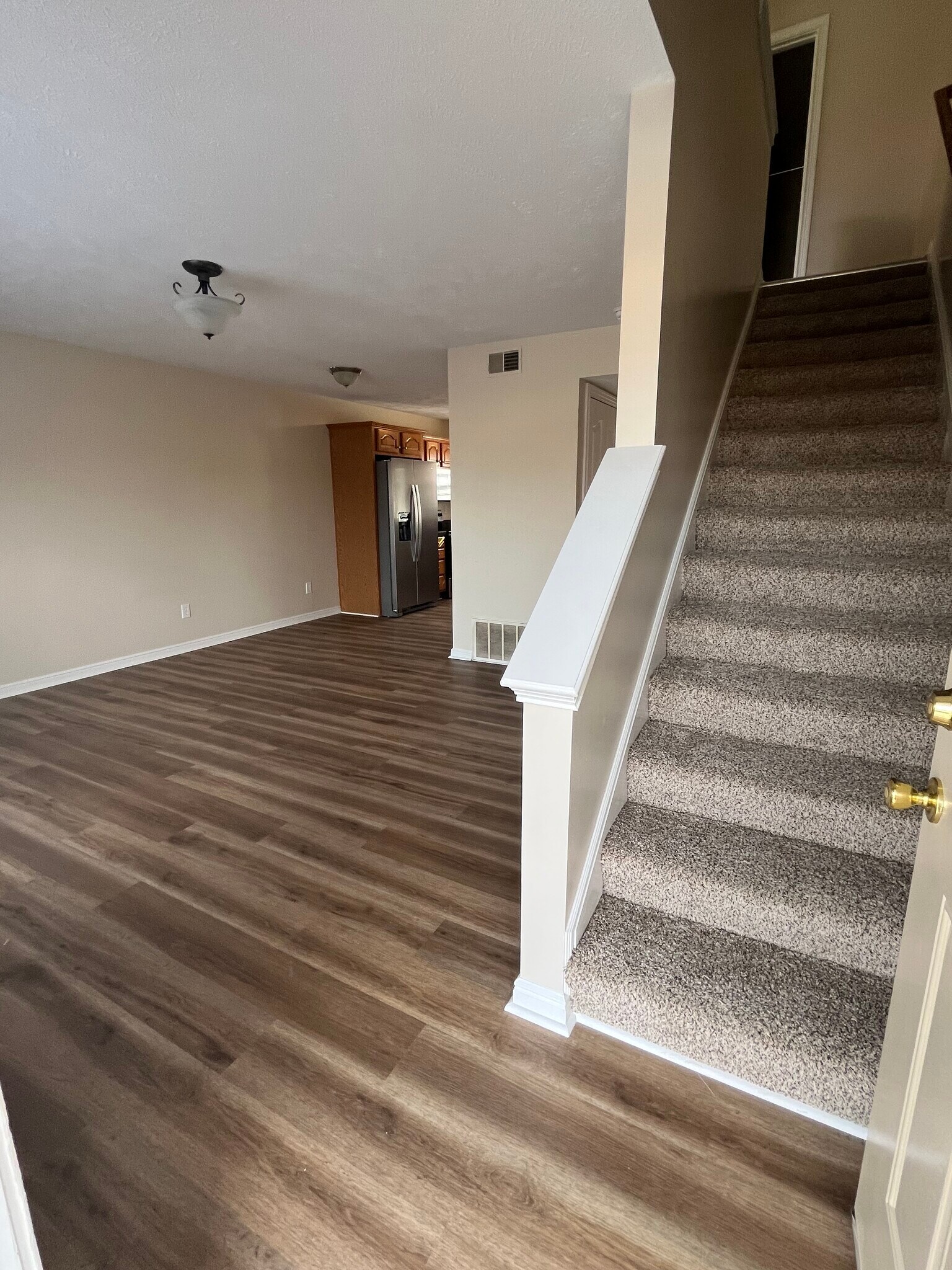 Building Photo - 6121 Upper Hunters Trace