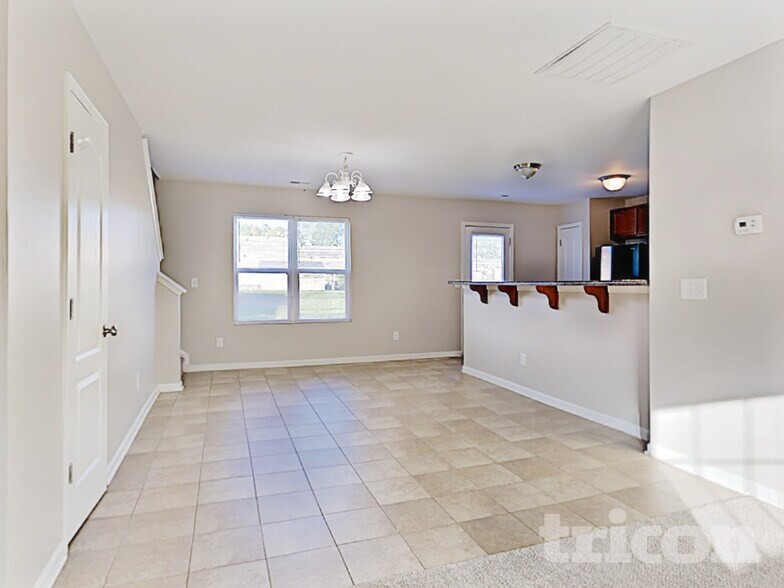 Building Photo - 576 Gentle Breeze Ln