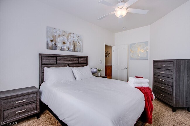 Building Photo - 29 Blue Sunrise Ave