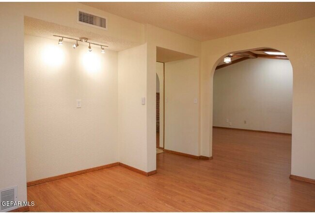 Building Photo - 1809 Pueblo Alegre Dr