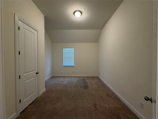 Building Photo - 1504 Sibley Wy